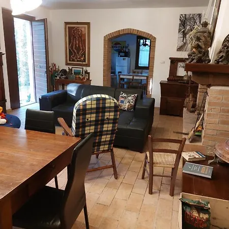 Casa vacanze La Casa Dei Sogni!! Con Ampio Giardino E Bosco Integrato, Il Posto Ideale Per Una Vacanza All'aria Aperta.