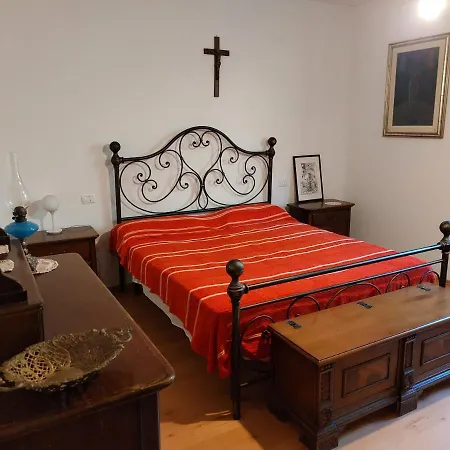 Casa vacanze La Casa Dei Sogni!! Con Ampio Giardino E Bosco Integrato, Il Posto Ideale Per Una Vacanza All'aria Aperta.