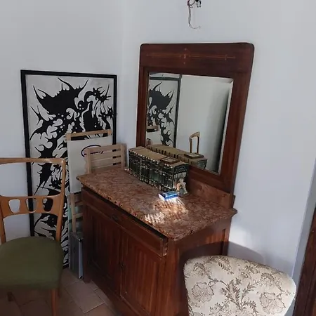 La Casa Dei Sogni!! Con Ampio Giardino E Bosco Integrato, Il Posto Ideale Per Una Vacanza All'aria Aperta. *