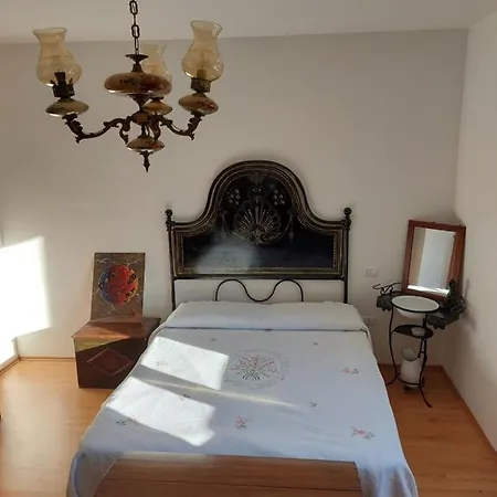 Casa vacanze La Casa Dei Sogni!! Con Ampio Giardino E Bosco Integrato, Il Posto Ideale Per Una Vacanza All'aria Aperta. Colfiorito