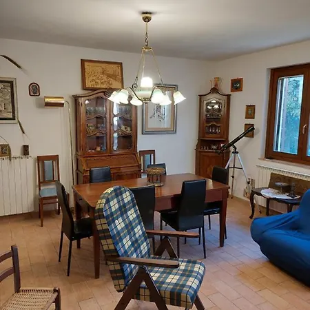 Holiday home La Casa Dei Sogni!! Con Ampio Giardino E Bosco Integrato, Il Posto Ideale Per Una Vacanza All'aria Aperta.